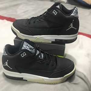 Boy’s Jordan Flight Origin 3